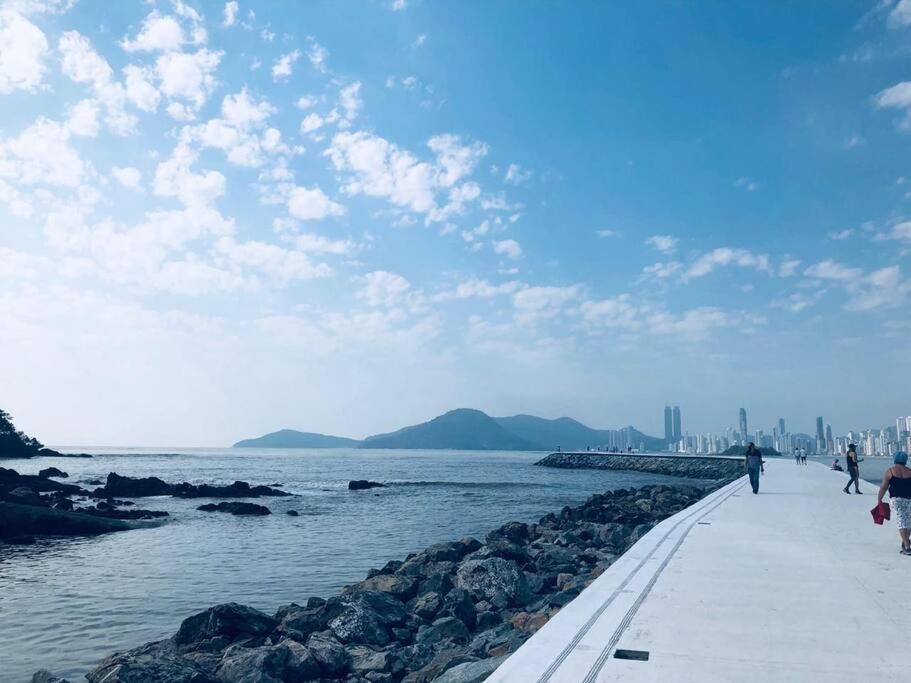 Piscina A Beira-Mar, Tranquilidade E Qualidade No Melhor De Bc Балнеаріу-Камборіу Екстер'єр фото